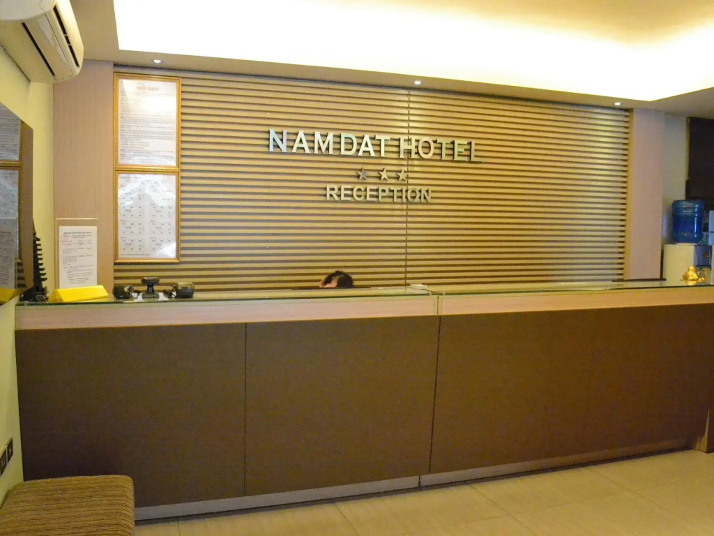 Nam Dat Hotel by DLecia Ha Long
