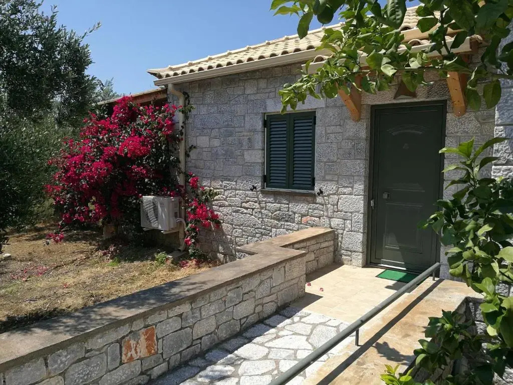 Cardamilia Suites