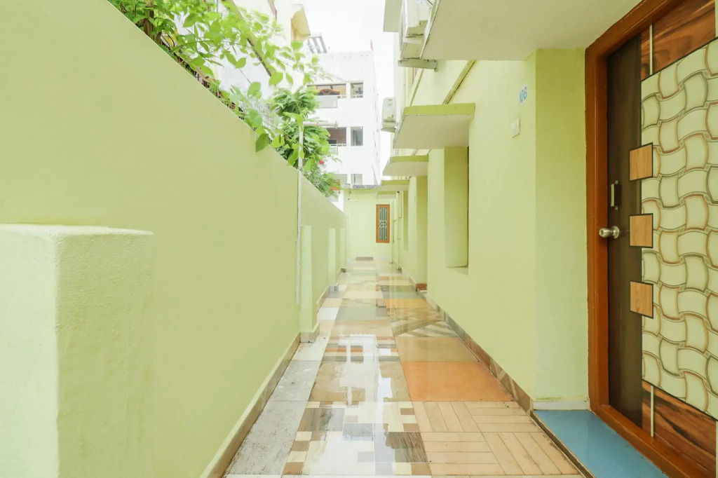 SPOT ON 82623 Harshita Residency