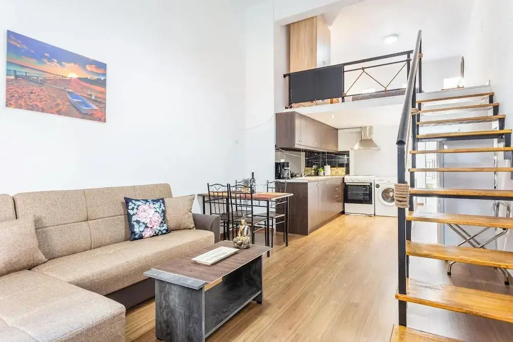 Nevas Apartments in Center Chania 1 2