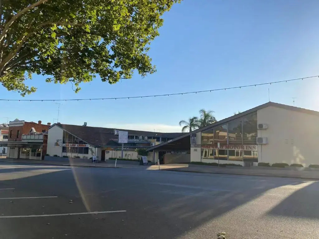 Gateway Motor Inn