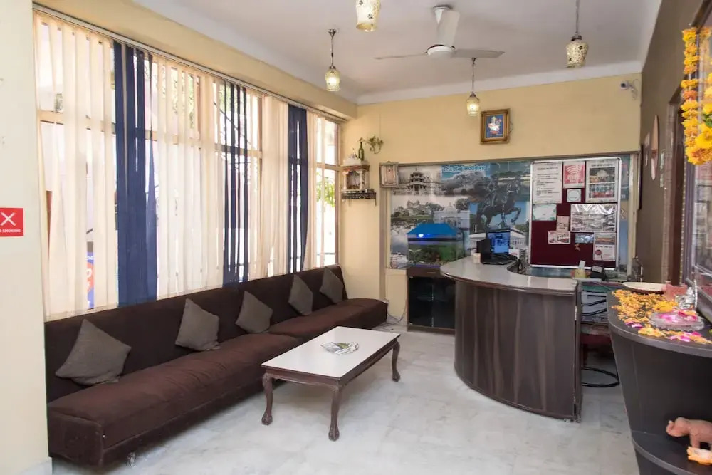 OYO 14118 Hotel Kalika Palace