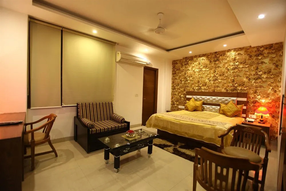 Excel Inn