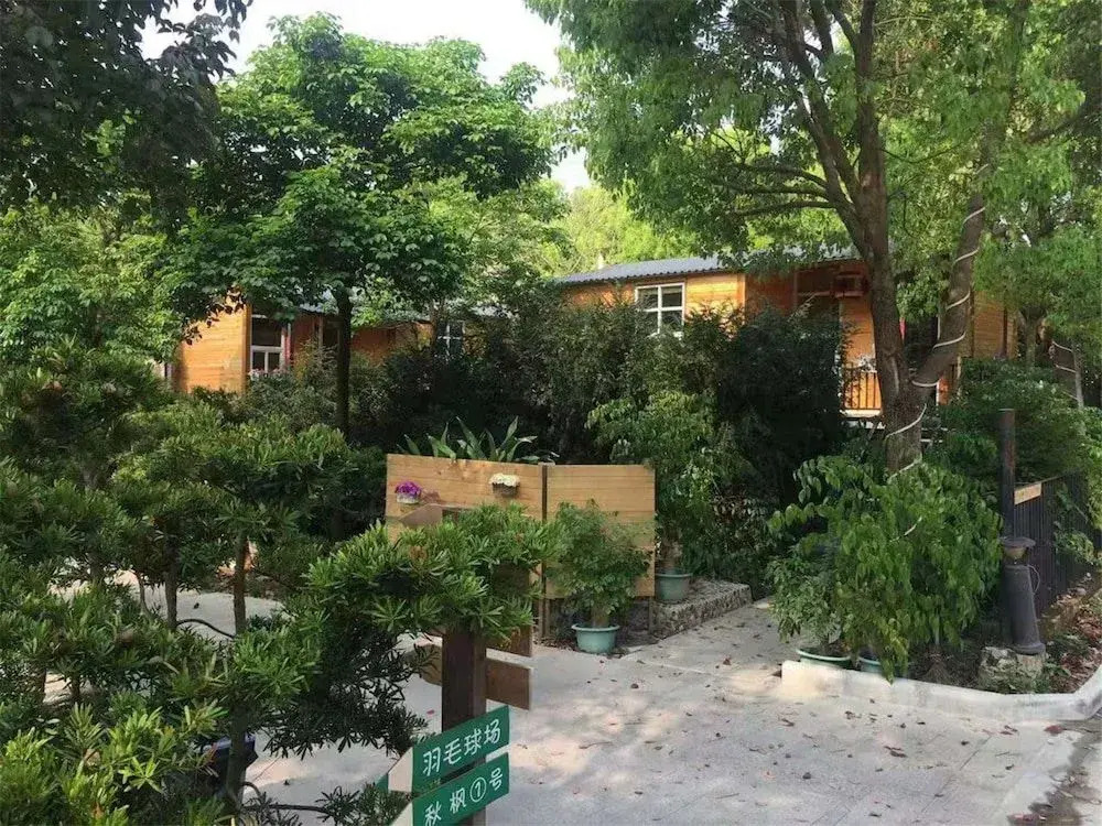 Hongdouchan Wooden House