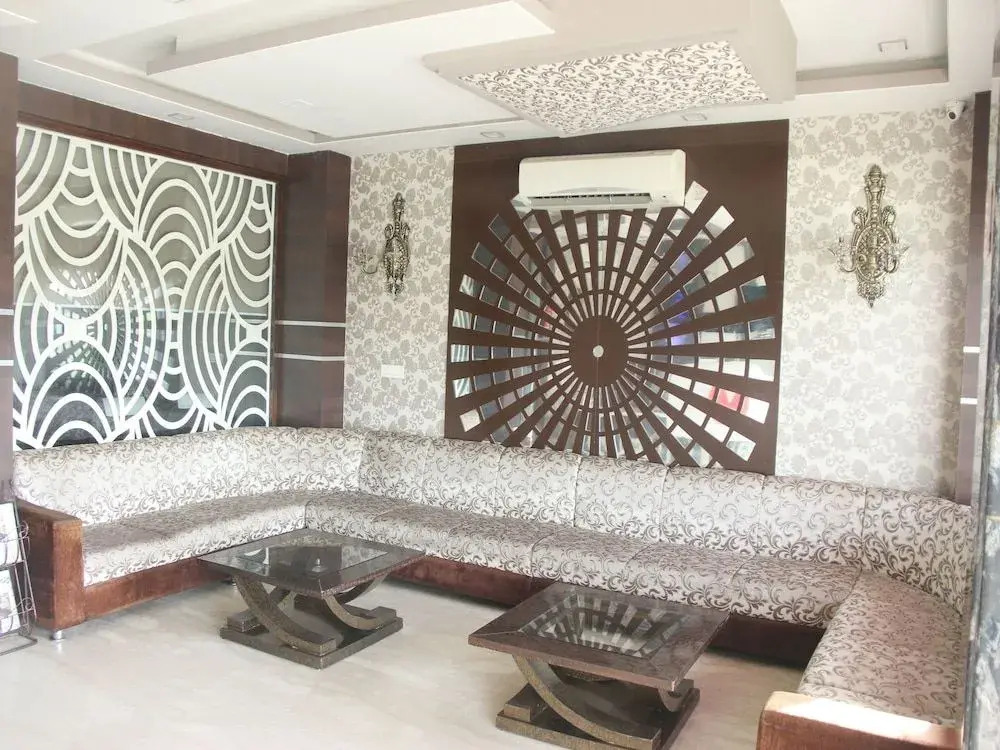 Hotel Rk Palace