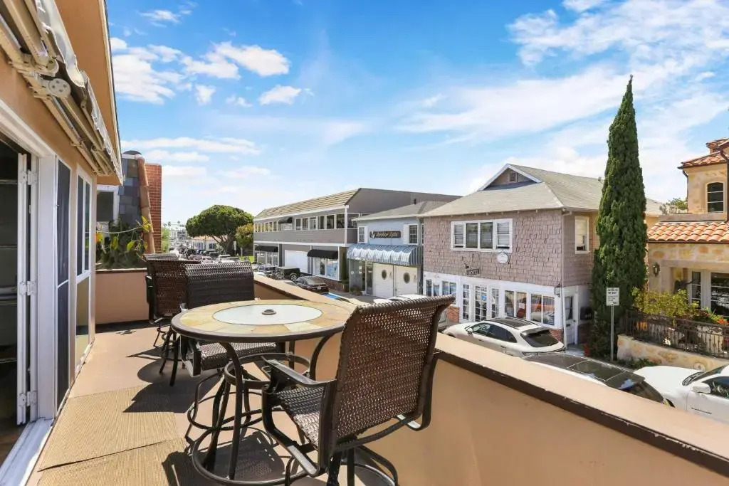 128 Agate, B
