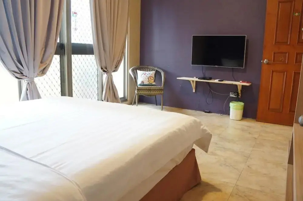 Green Bottle Guest House