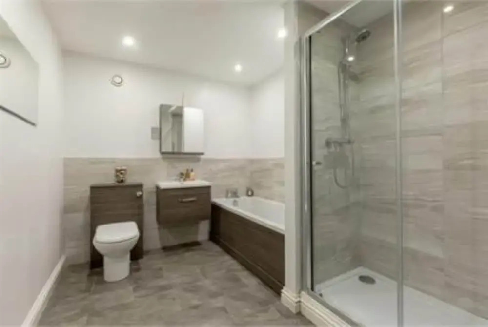 Modern 3 Bedroom Home Near Haymarket