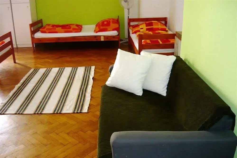 Boomerang Hostel