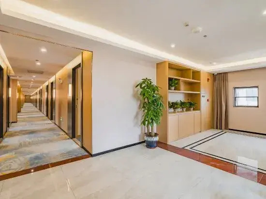 Zhuhai Longhua Select Hotel