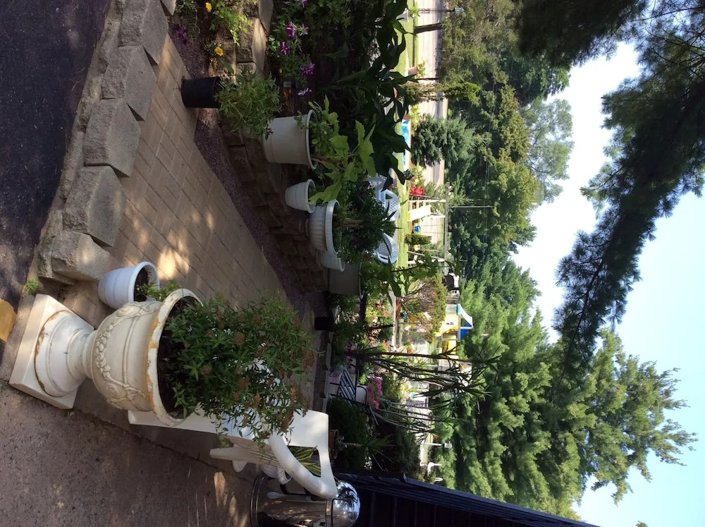 Spring Hill Motel