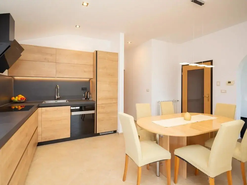 Holiday Home House Eric&Paolo by Interhome