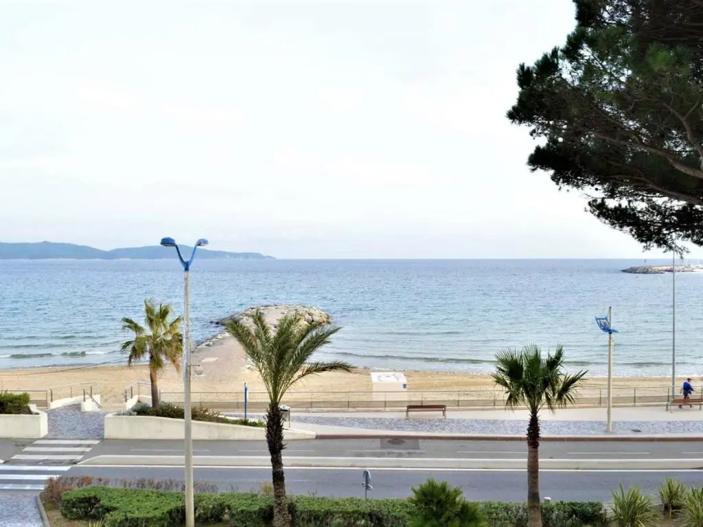 Appartement Cavalaire-sur-Mer, 2 pièces, 4 personnes - FR-1-226B-56