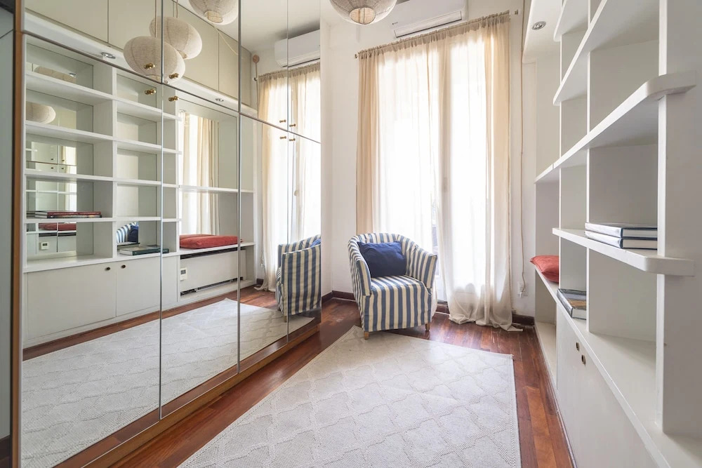 S Marco - Bright Central 1bdr With Balcony in Brera