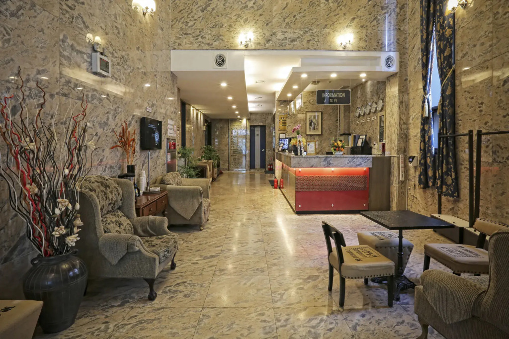 Metro Tourist Hotel