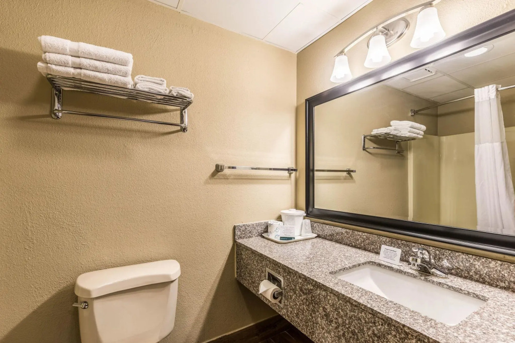 Quality Inn West Plains