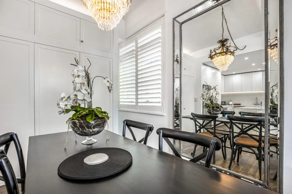 Stylish Central Penthouse