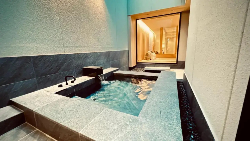 THE KAKU Exclusive suite & Residence