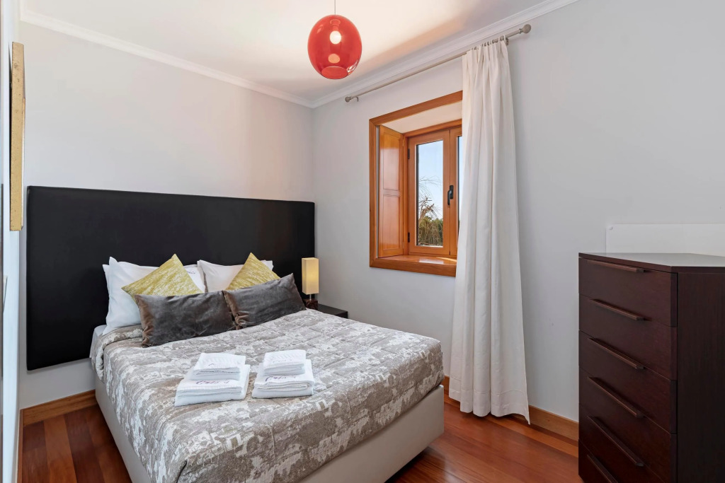 Fabulous holiday villa in Prazeres, Calheta, AC, pool, garden | Cris’s Home