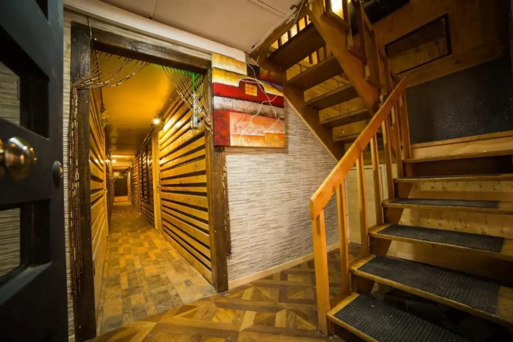 Hotel Low Cost "Colón"