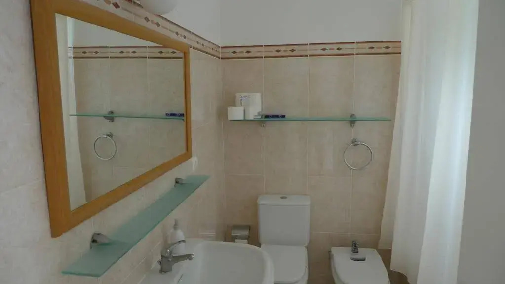 Vila Senhora Da Rocha