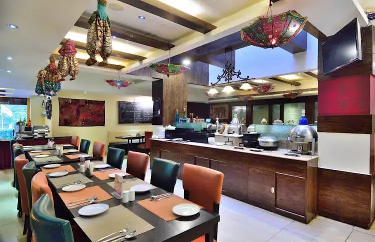 Majestic-2, Hotel Crossroads