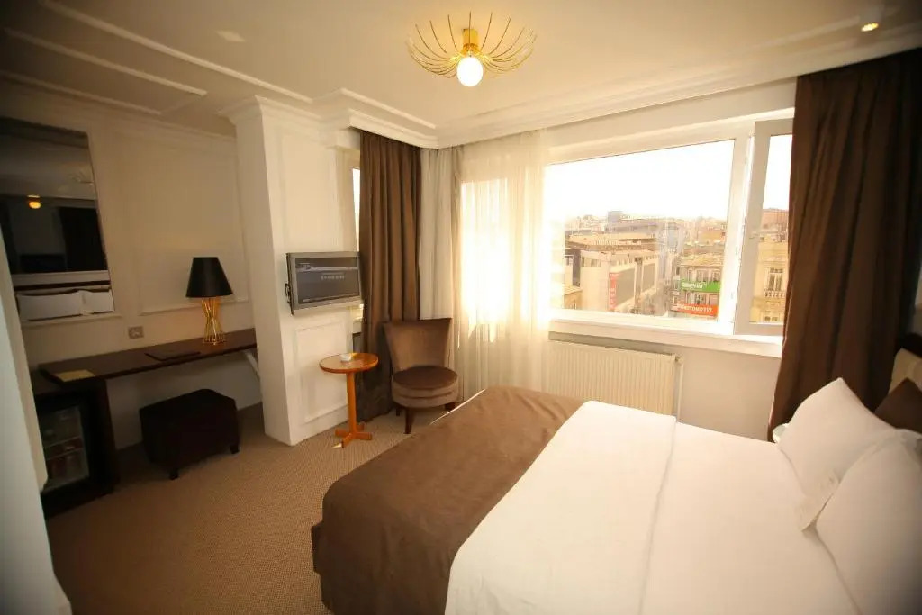 North Point Hotel