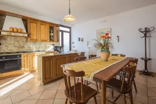 Flat 2 Bedrooms 1 Bathroom - San Michele