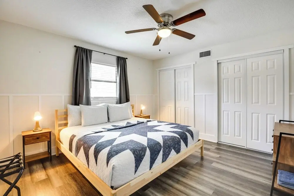 Stylish & Walkable! Pet-friendly St Augustine Gem