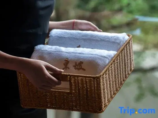 Tengchong Dongpo Song's Aesthetic Hot Spring Hotel (Heshun Ancient Town Branch)