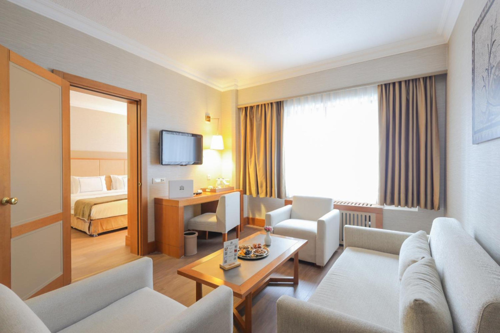 Tugcan Hotel