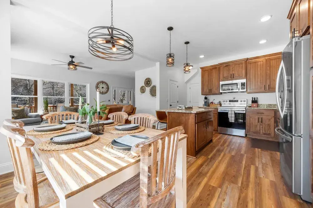 Charming Murphy House With Deck & River Views!