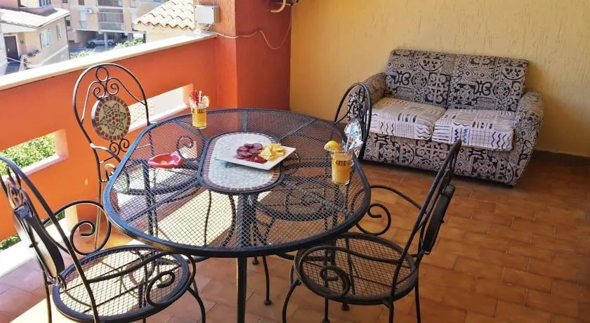 Guest House Tra Rocce E Mare