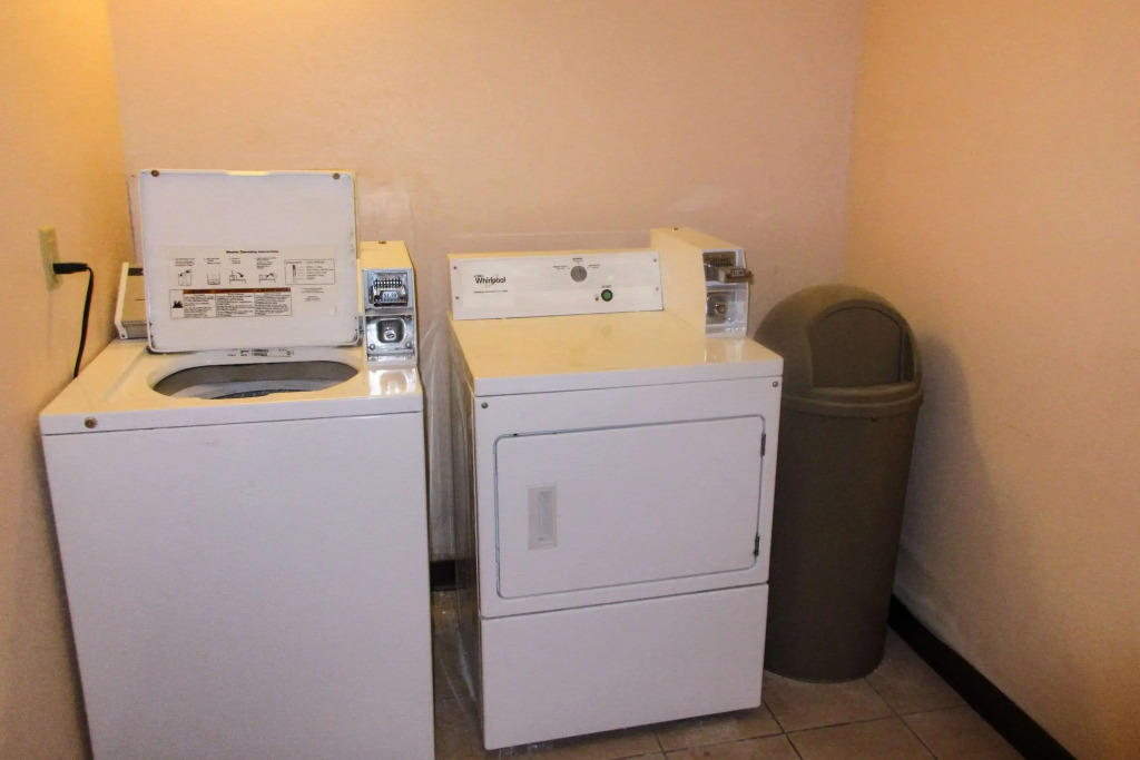 Quality Inn-Sawyer