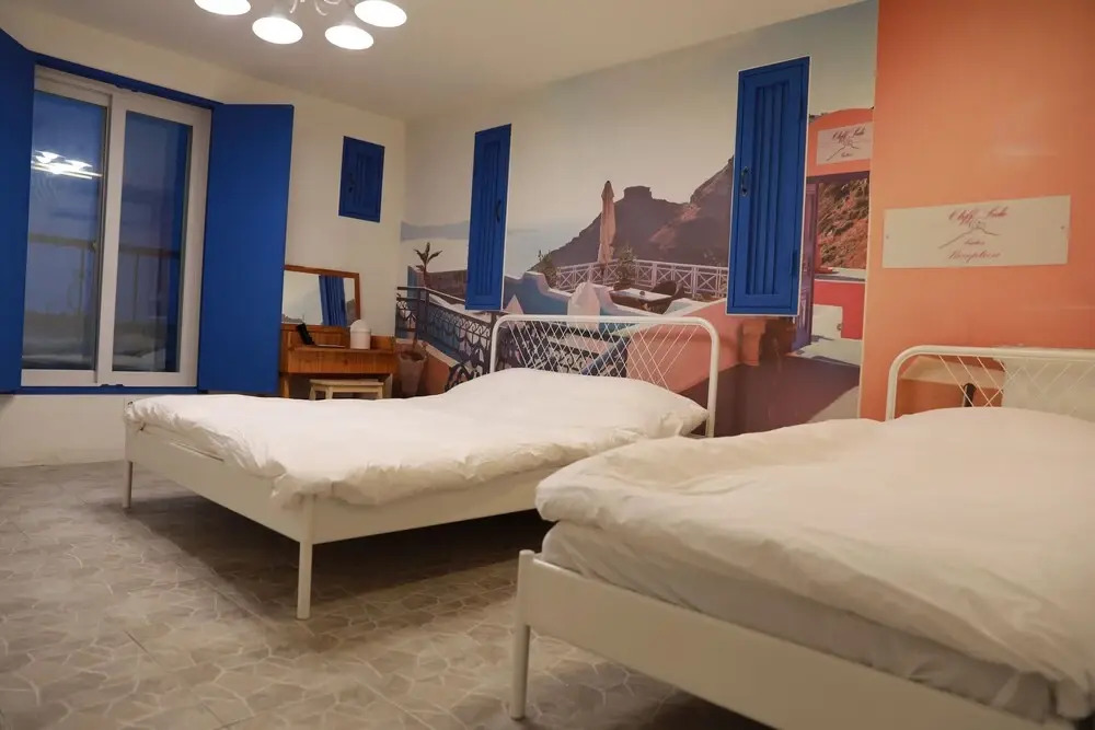 Love Jeju Sanbangsan Guesthouse - Hostel