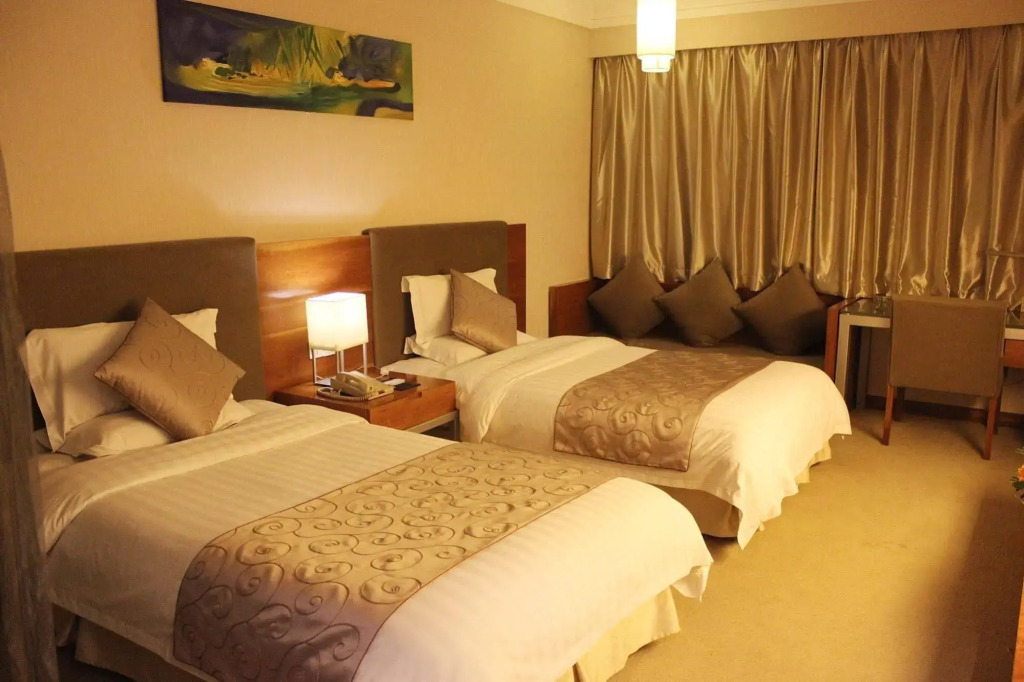 Vienna Classic Hotel (Hengtong Fortune Center Store)