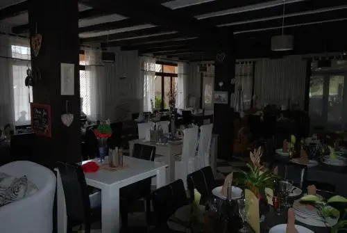 Hotel & Restaurant Le Chalvet