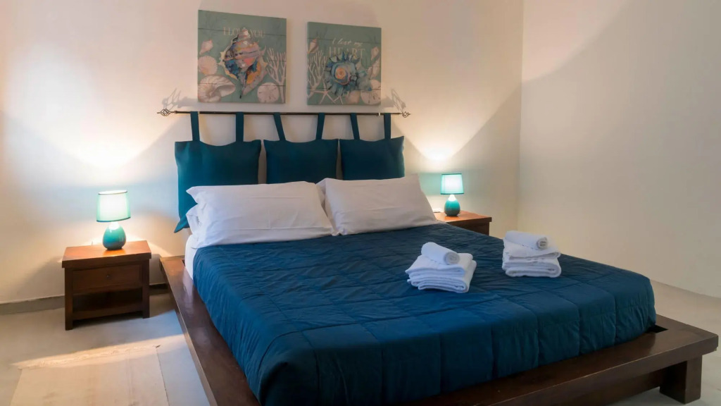 Welcomely - Green and Blue Ground Floor