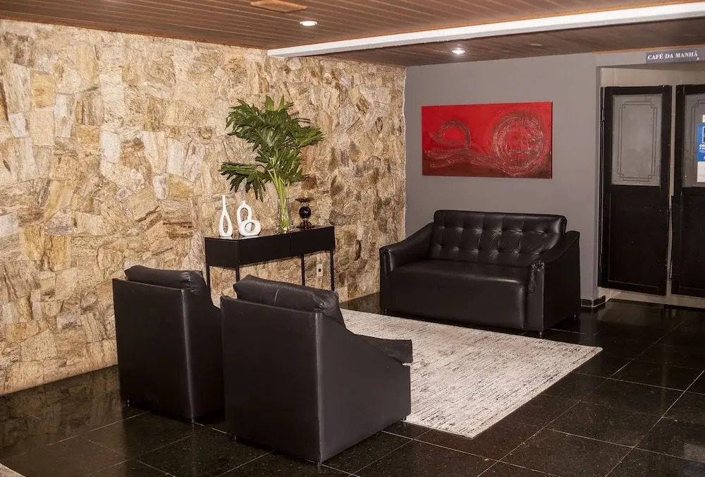 Premier Hotel