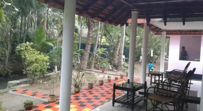 VALIYATH HOLIDAYS HOMESTAY