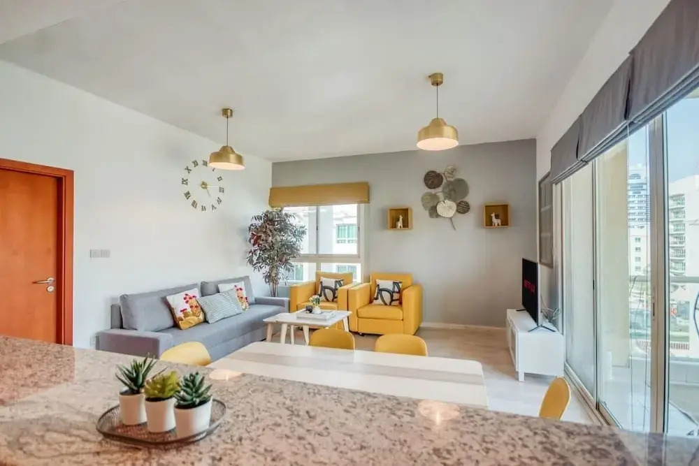 Vibrant Apartment in The Greens