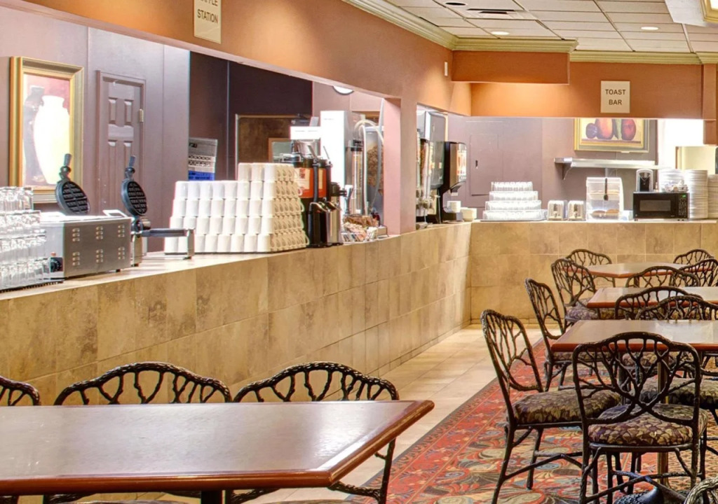 Delta Hotels by Marriott Denver Thornton