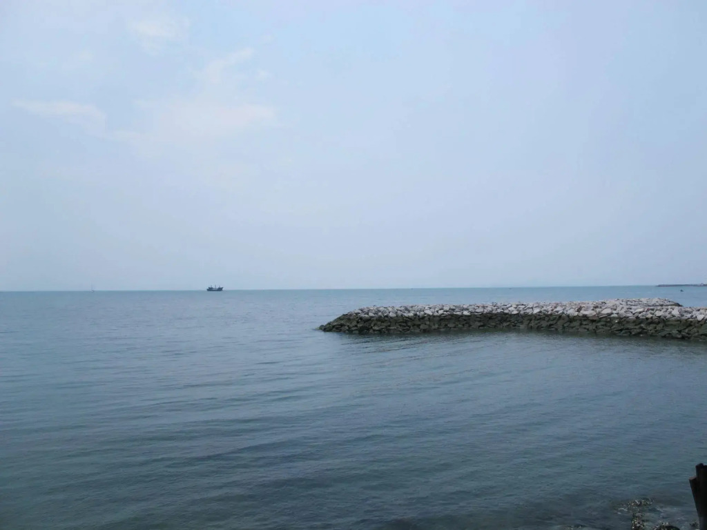 Nantra Pattaya Baan Ampoe Beach