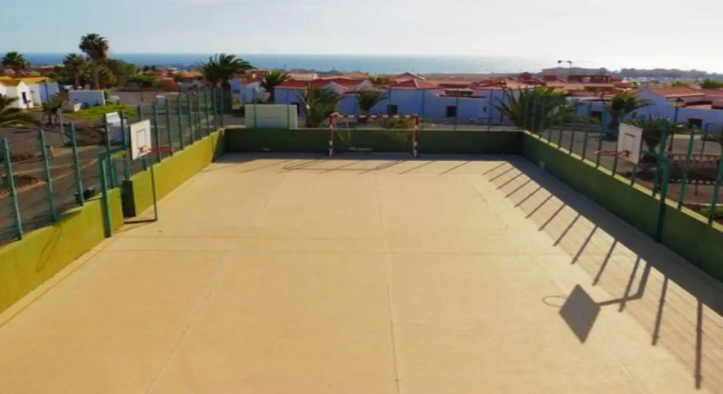 Castillo Beach Apartments