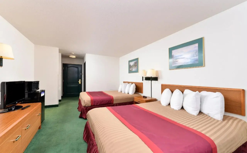 Northwoods Best Inn - Chetek