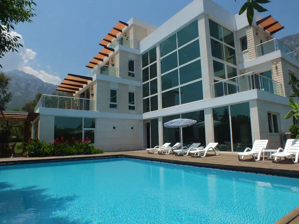 Aqualin Villas