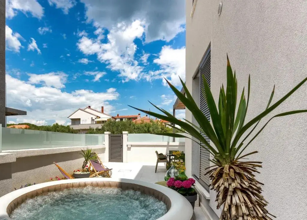 Lunula Residence