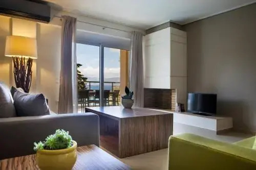 Aparthotel 5 Stars Karavomylos