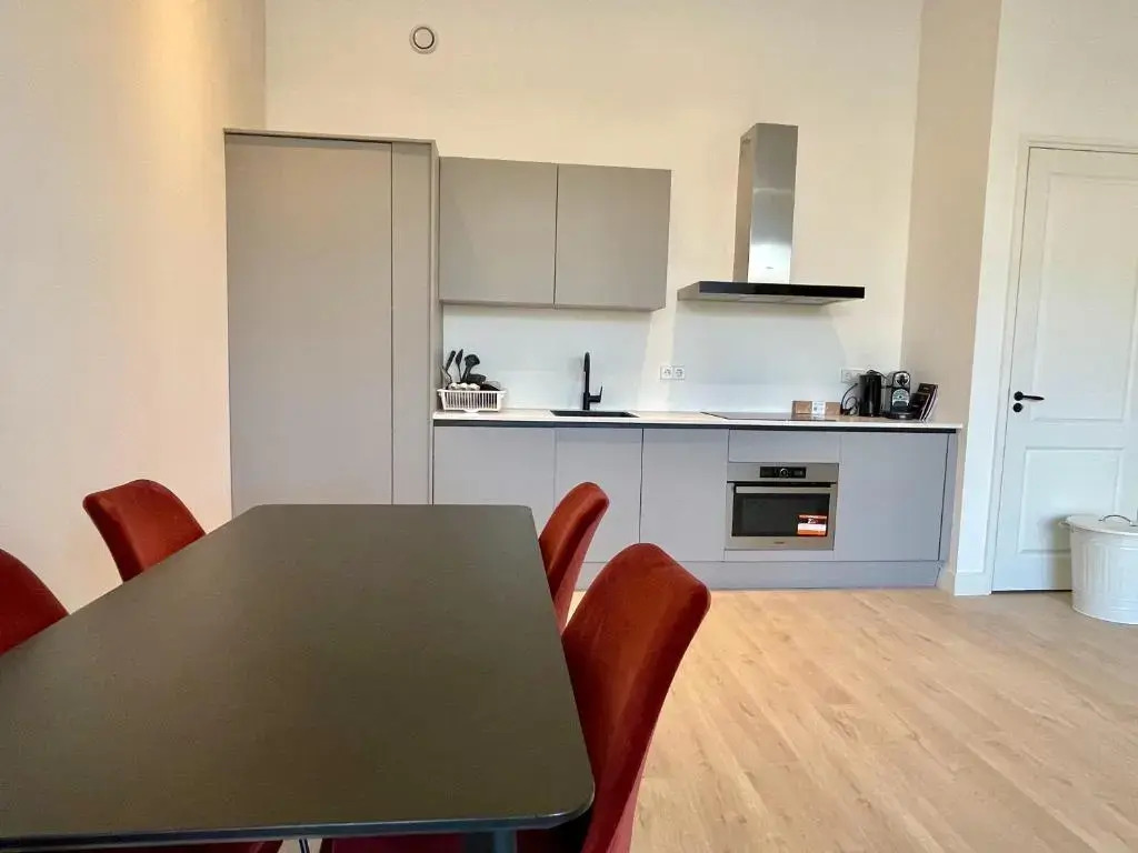 Detailed 1 Bedroom Serviced Apartment 63m2 -MNL D-