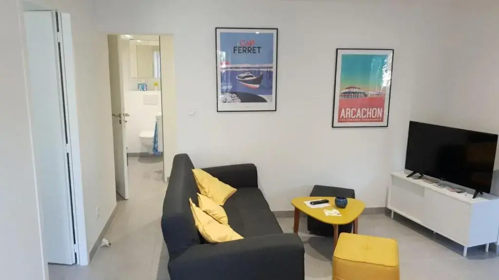 Agréable Appt 2 Chb, avec terrasse et jardinet privés- plage Pereire